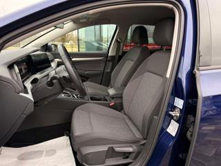 VOLKSWAGEN Golf usata, con Autoradio