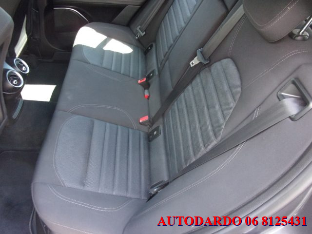 ALFA ROMEO Stelvio usata 19
