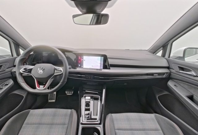 VOLKSWAGEN Golf usata, con Cruise Control