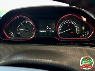 PEUGEOT 2008 usata, con Sedile posteriore sdoppiato