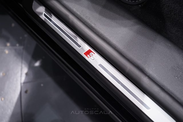 AUDI Q8 usata, con Fendinebbia
