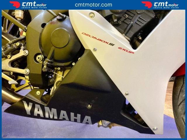 YAMAHA YZF R1 usata 8