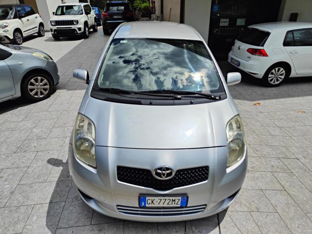TOYOTA Yaris usata, con Airbag laterali