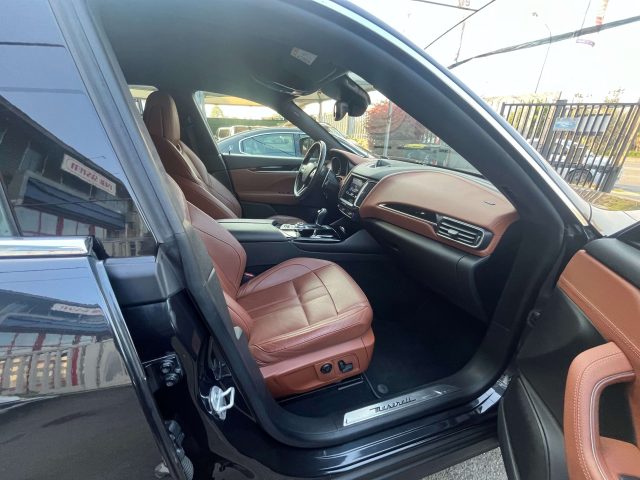 MASERATI Levante usata, con Airbag laterali