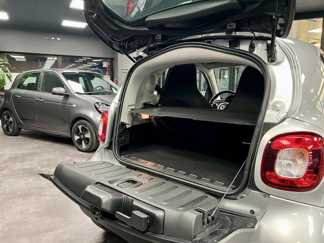 SMART ForTwo usata, con USB