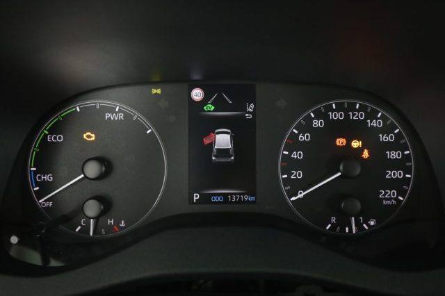 TOYOTA Yaris usata 6