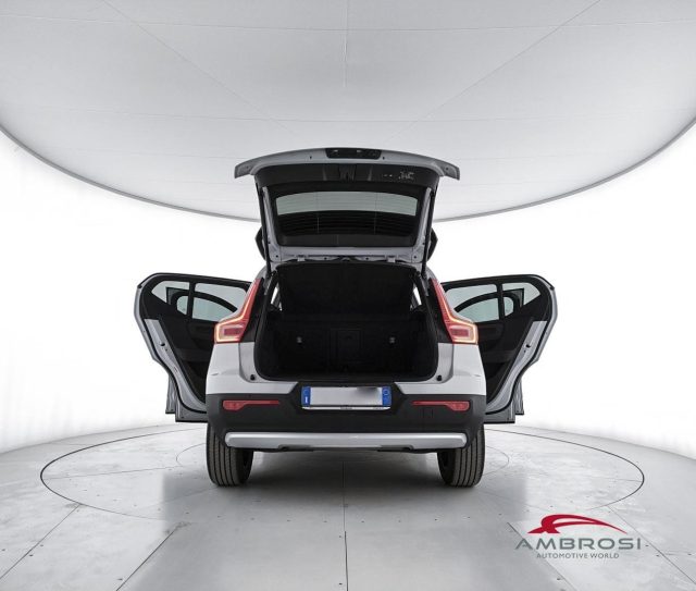 VOLVO XC40 usata 6