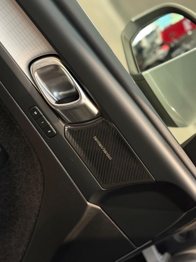 VOLVO XC40 usata, con Luci diurne LED