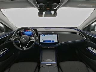 MERCEDES-BENZ E 220 usata, con Cerchi in lega