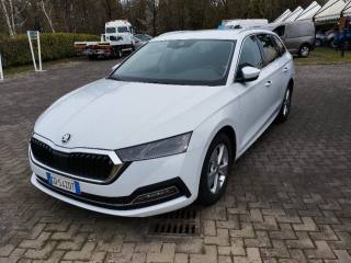 SKODA Octavia 2.0 TDI EVO SCR 150 CV DSG Wagon Executive