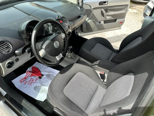 VOLKSWAGEN New Beetle usata, con Autoradio
