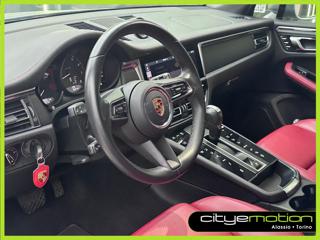 PORSCHE Macan usata, con Autoradio