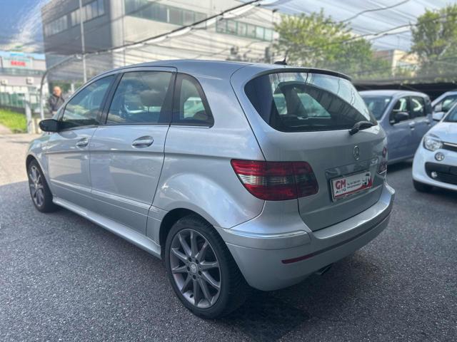 MERCEDES-BENZ B 180 usata, con Chiusura centralizzata