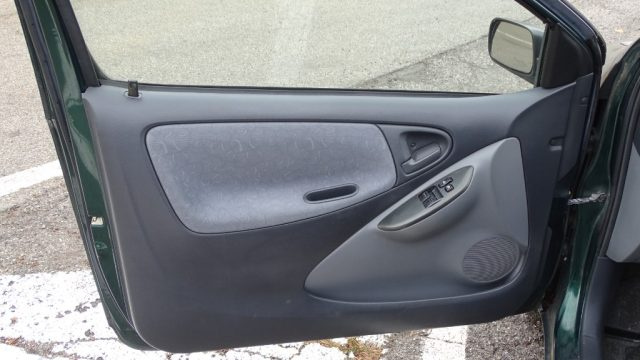 TOYOTA Yaris usata 42