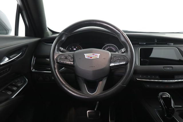 CADILLAC XT4 usata 11