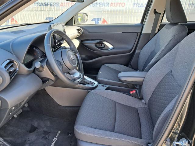 TOYOTA Yaris Cross usata, con Sedile posteriore sdoppiato