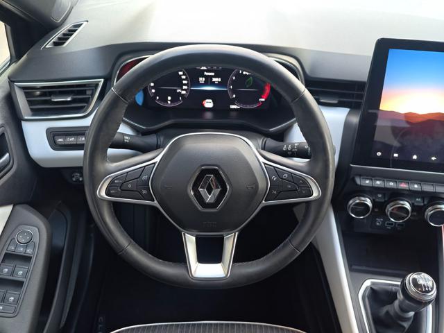 RENAULT Clio usata, con Controllo automatico clima