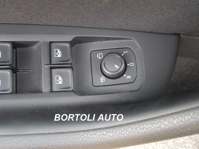 VOLKSWAGEN Tiguan usata, con Controllo elettronico della corsia