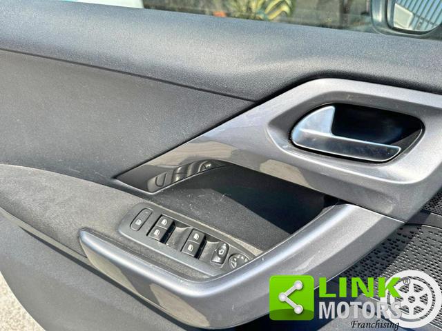 PEUGEOT 2008 usata, con Specchietti laterali elettrici