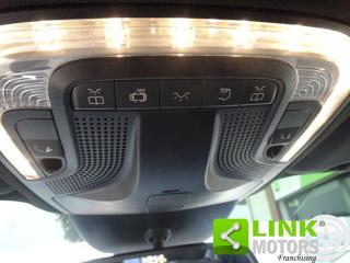 MERCEDES-BENZ V 220 usata, con Controllo vocale