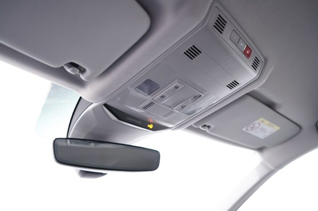 VOLKSWAGEN T-Roc usata, con Specchietti laterali elettrici