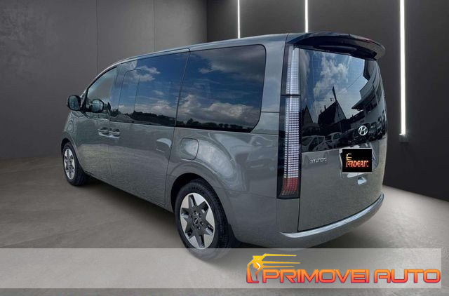 HYUNDAI Staria usata, con ESP
