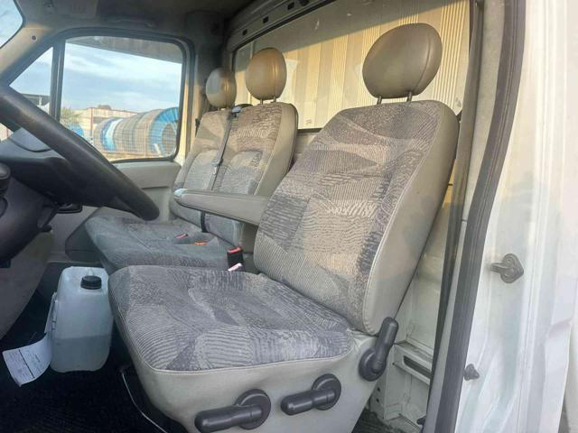 RENAULT Trafic usata 20