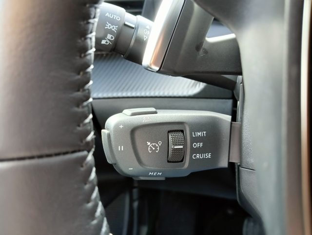 PEUGEOT 2008 usata, con Cerchi in lega