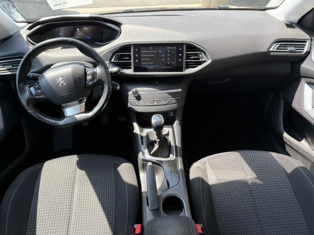 PEUGEOT 308 usata, con Boardcomputer