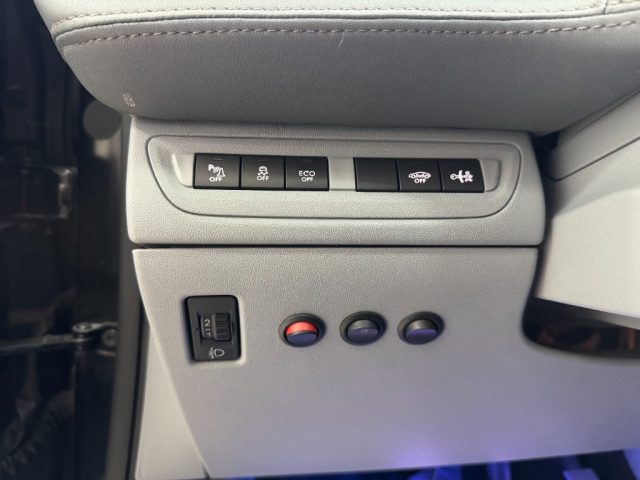 PEUGEOT 208 usata, con Volante multifunzione