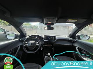 PEUGEOT 2008 usata, con Luci diurne LED