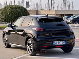 PEUGEOT 208 usata, con Autoradio