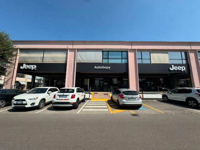 INFINITI QX30 usata, con Airbag