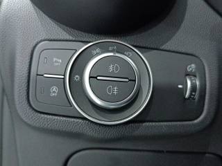 ALFA ROMEO Stelvio usata, con Autoradio digitale