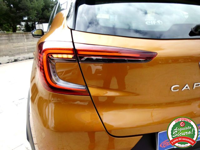 RENAULT Captur usata, con Sensori di parcheggio anteriori