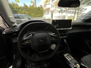 PEUGEOT 208 usata, con Sensori di parcheggio anteriori