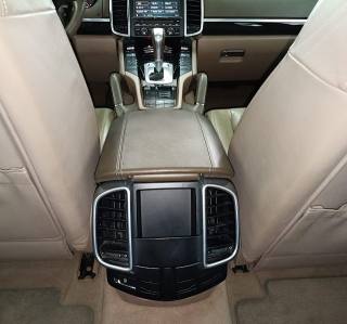 PORSCHE Cayenne usata, con Specchietti laterali elettrici