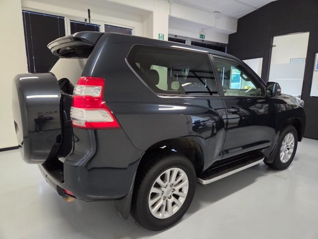 TOYOTA Land Cruiser usata, con Airbag laterali