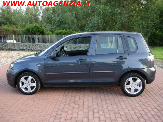 MAZDA 2 usata 3