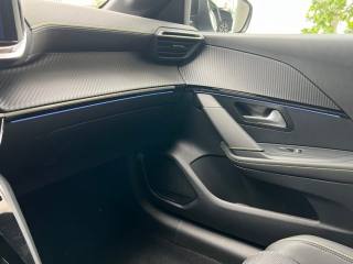 PEUGEOT 208 usata, con MP3