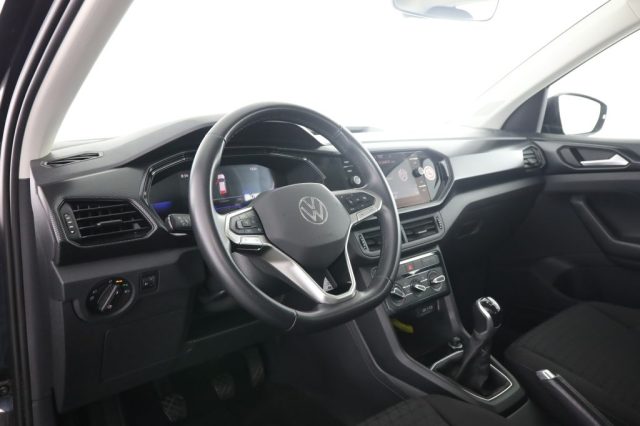 VOLKSWAGEN T-Cross usata 9