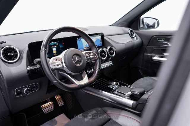 MERCEDES-BENZ GLA 200 usata, con Sistema di navigazione