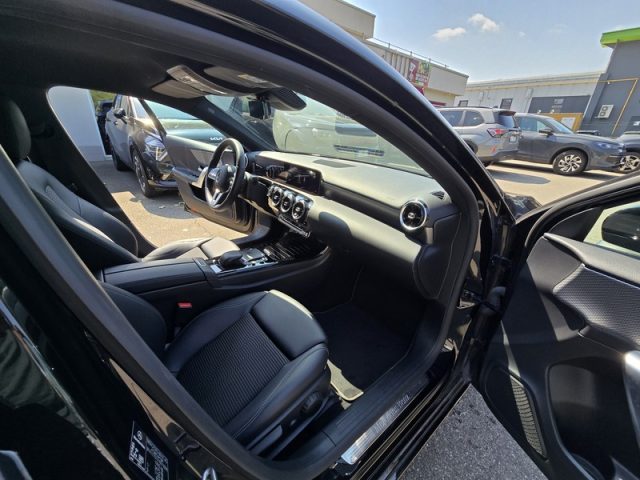 MERCEDES-BENZ A 200 usata, con Chiusura centralizzata