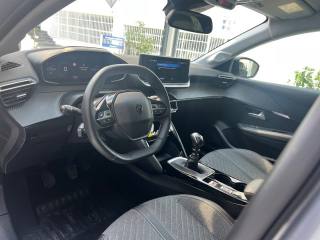 PEUGEOT 208 usata, con USB
