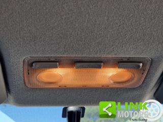 TOYOTA Yaris usata 24