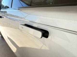 LAND ROVER Range Rover Velar usata, con USB