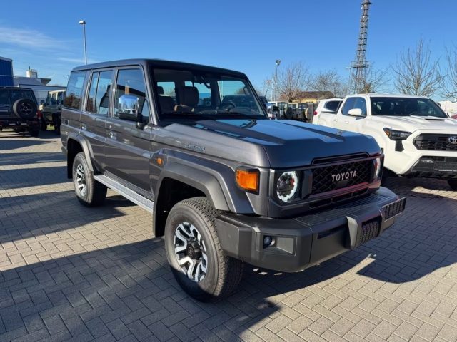 TOYOTA Land Cruiser usata, con Airbag laterali