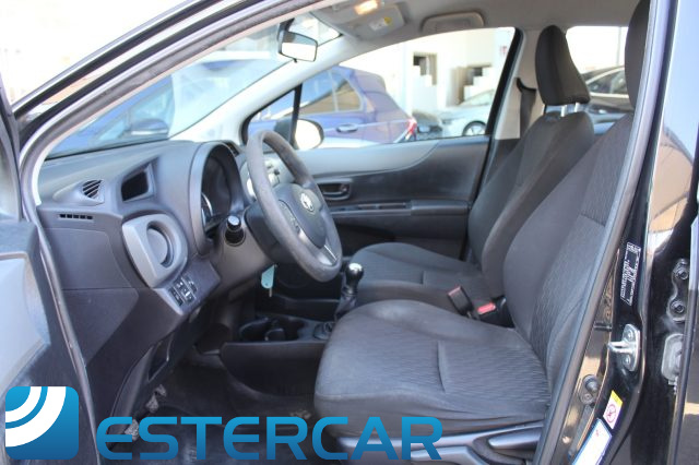 TOYOTA Yaris usata, con Airbag Passeggero