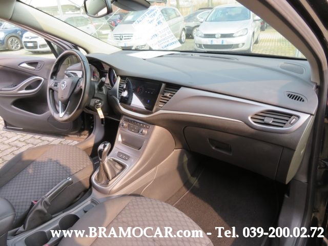 OPEL Astra usata, con Bracciolo