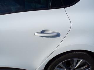 RENAULT Scenic usata, con Sensori di parcheggio anteriori